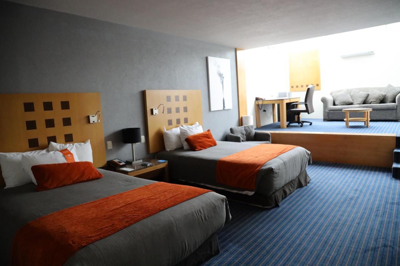 Real Inn Nuevo Laredo Esterno foto